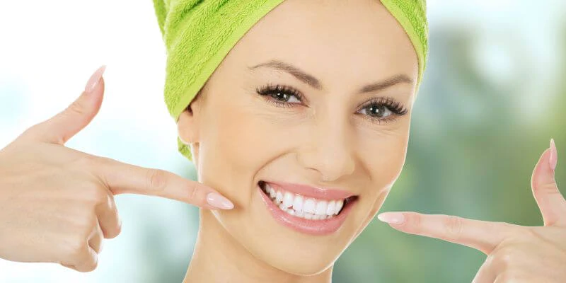 روش طبیعی سفید کردن دندان