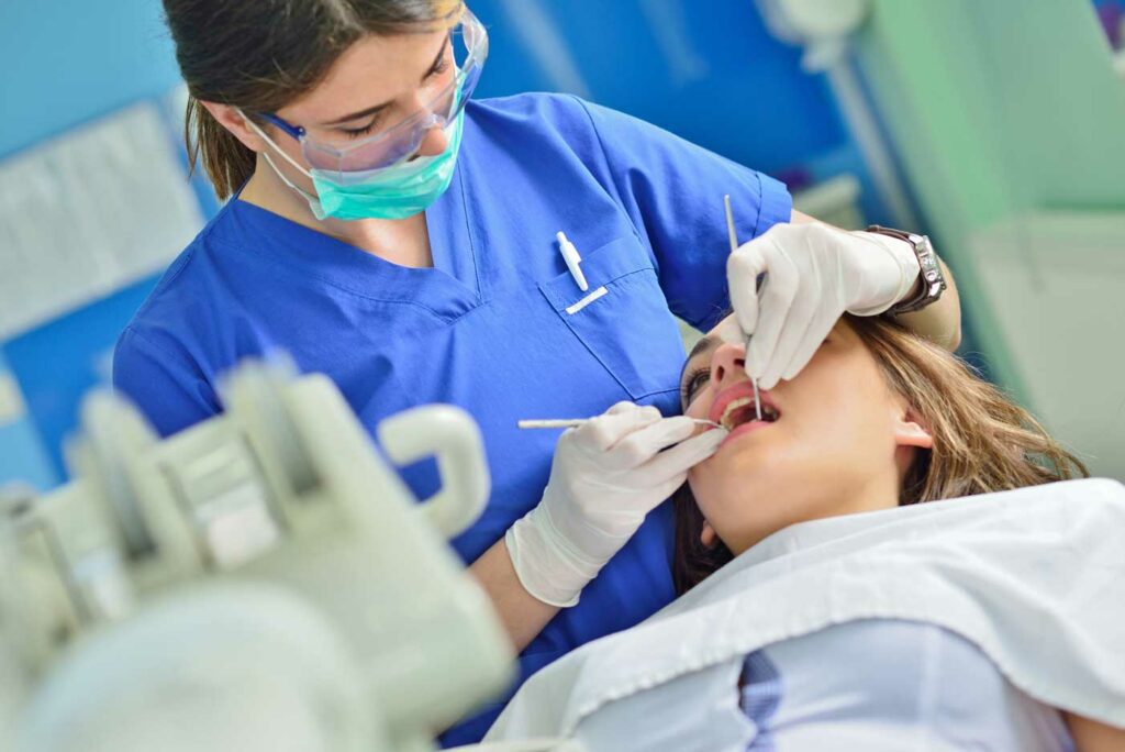 انتخاب دندانپزشک زیبایی